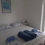 Nikica Apartman *